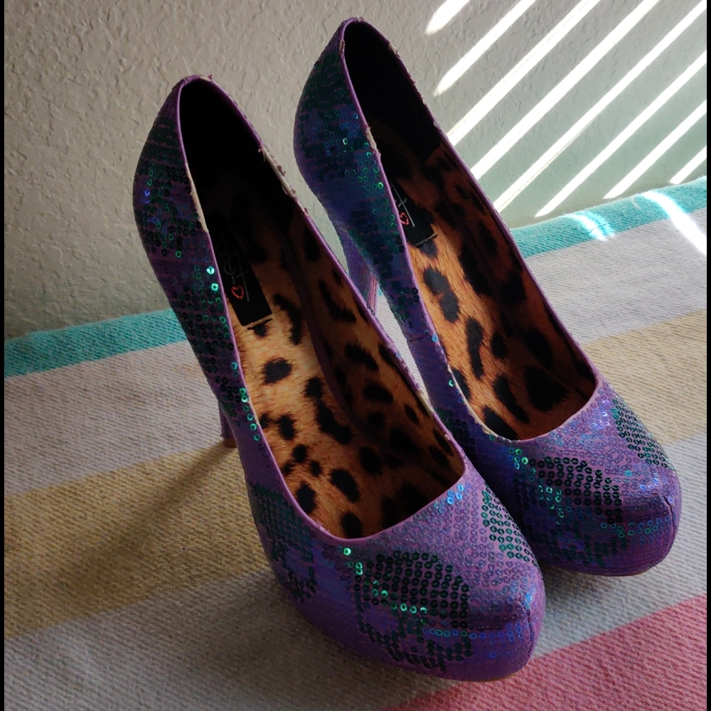 IRON FIST WOMENS DIGI SKULL SEQUIN PLATFORM